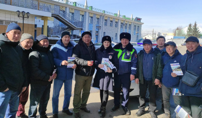 
        В столице Бурятии водителям общественного транспорта напомнили о важности использования ремней безопасности    