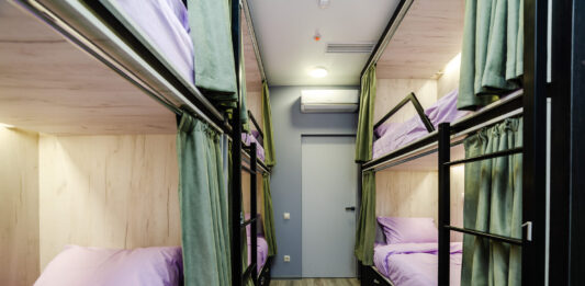 Где остановиться рабочим в Москве?