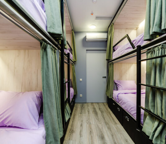 Где остановиться рабочим в Москве?