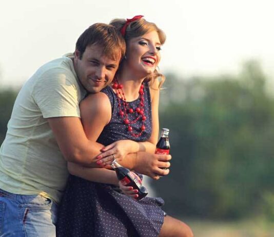 Астрологи назвали три знака зодиака, которых ждет большая любовь с 9 по 15 апреля 2023 года