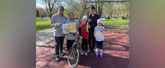 Белгородские автоинспекторы организовали мобильные консультационные пункты по ПДД в парковых зонах