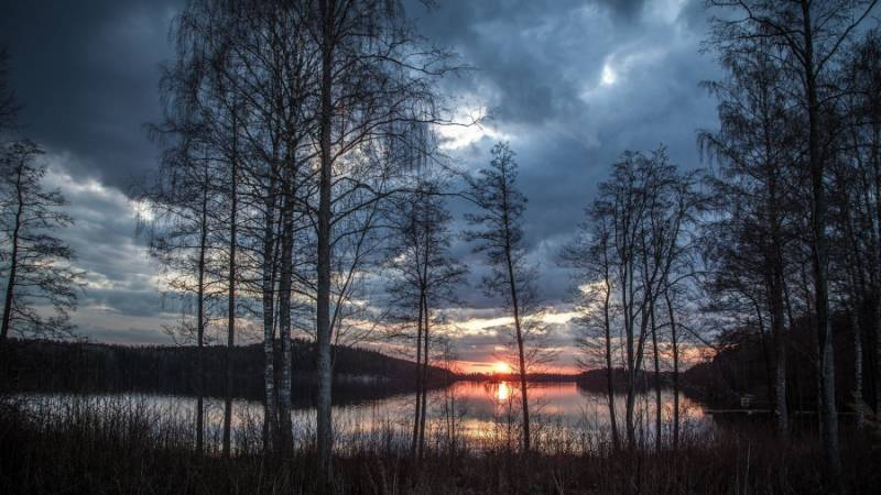 
Что было принято делать в старину на Акулинин праздник 20 апреля, в день пробуждения русалок                