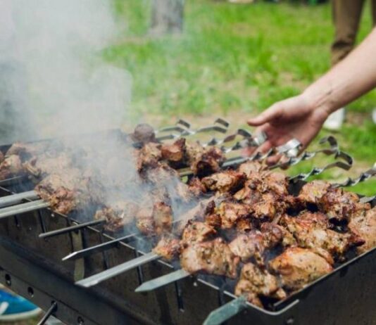 Мангал своими руками: как приготовить вкусный шашлык на природе или во дворе дома