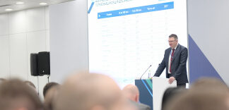 Олег Понарьин принял участие в обсуждении стратегических подходов к развитию дорожной инфраструктуры регионов страны