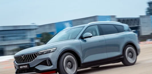 Особенности автомобиля Evolute