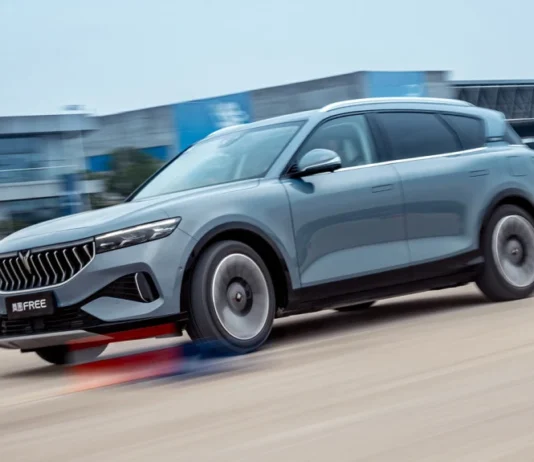 Особенности автомобиля Evolute