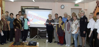 В Белгородской области автоинспекторы помогли пожилым участникам дорожного движения составить безопасный маршрут