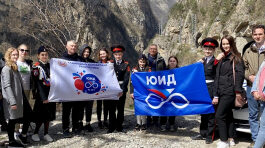 В рамках общереспубликанской эстафеты «Мы выбираем ЮИД» юные инспекторы призвали гостей и жителей курортного района Кабардино-Балкарии к соблюдению ПДД