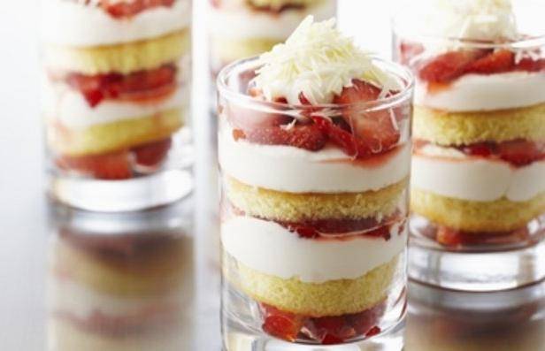 
Выбрасывать нельзя: оригинальные и вкусные идеи из зачерствевшего кулича                