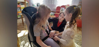 Белгородские автоинспекторы организовали мастер-класс по безопасной перевозке юных пассажиров