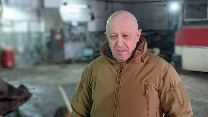 
Депутат Госдумы генерал Соболев предлагает давать по 15 лет заключения для желающих воевать в ЧВК «Вагнер»                
