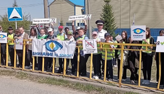 Юных велосипедистов из самого северного района Тюменской области призвали к дорожной безопасности