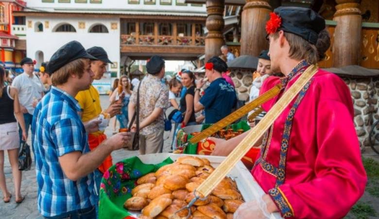 
Как русские купцы на Бориса и Глеба Сеятелей 15 мая «привлекали» прибыль на весь год                