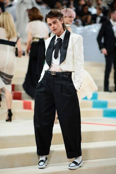 
«Met Gala-2023»: все модные образы бала Института костюма                