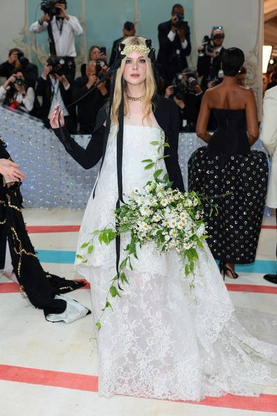 
«Met Gala-2023»: все модные образы бала Института костюма                