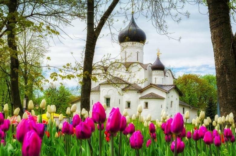
Молитва на желание: 22 мая Николай Чудотворец поможет исполнить мечту                
