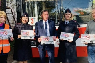 На дорогах Кировской области появились автобусы с полезной информацией по безопасности дорожного движения