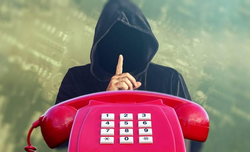 
Не поднимайте трубку: на какие звонки нельзя отвечать                