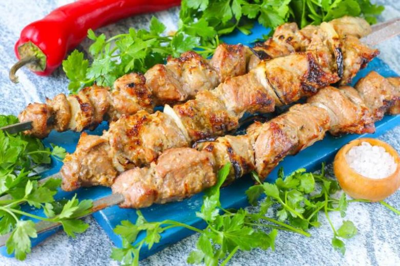 
Вкусно и полезно: как готовить «здоровый» шашлык                