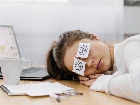 Как быстро снять усталось глаз: проверенные способы