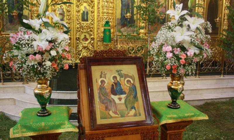 
Троица 4 июня 2023 года: главные традиции, обряды и самая сильная молитва                