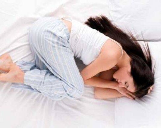 Какая поза для сна самая опасная для сердца и желудка