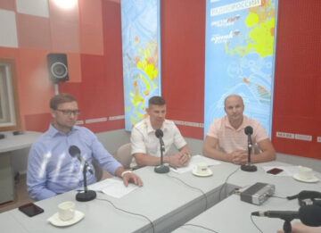 Межведомственная программа по дорожной безопасности прозвучала в эфире тюменской радиостанции