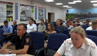 Межведомственная рабочая встреча по подготовке водителей в автошколах прошла в тюменской Госавтоинспекции