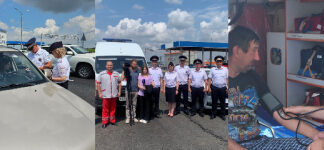 На въездах в Краснодарский край автоинспекторы и медики провели акцию для иногородних водителей «Безопасная дорога в отпуск»