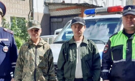 В Кировской области сотрудники Госавтоинспекции вывели из леса заблудившихся мужчин