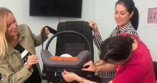 Практикумы по организации безопасной перевозки детей-пассажиров проходят на площадках медицинских учреждений Новгородской области