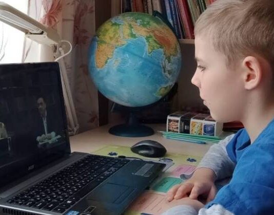 Путинские выплаты к школе: какие перспективы получить 10 тысяч рублей к 1 сентября каждому школьнику России