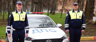 Сотрудники тульской Госавтоинспекции оказали помощь иногороднему водителю большегруза