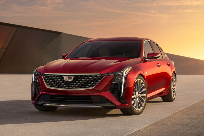 Обновлённый Cadillac CT5: передок в китайском стиле и 33-дюймовое табло