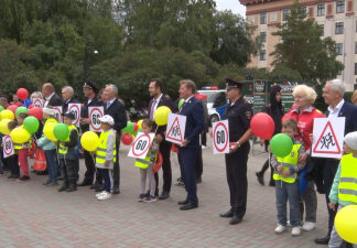 Председатель и депутаты Тюменской областной Думы выступили за безопасную дорогу в школу