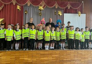 Сотрудники Госавтоинспекции Адыгеи провели торжественное посвящение первоклассников в пешеходы