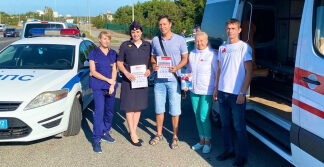 Сотрудники Госавтоинспекции Севастополя совместно с медицинскими работниками провели акцию «День здорового водителя»