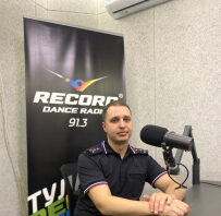 В Тульской области с участием сотрудников Госавтоинспекции продолжается цикл радиопередач по безопасности дорожного движения