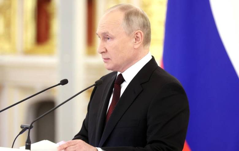 
Кого коснется закон о штрафах в 40 тысяч, подписанный Путиным                
