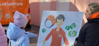 На площадке 30-го Московского областного слёта юных инспекторов движения работает проект «Лаборатория безопасности»