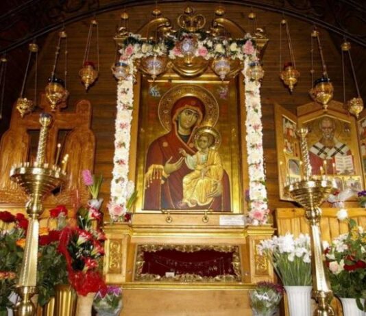 Праздник Иверской иконы Божией Матери: молитвы и традиции в честь святого дня 26 октября