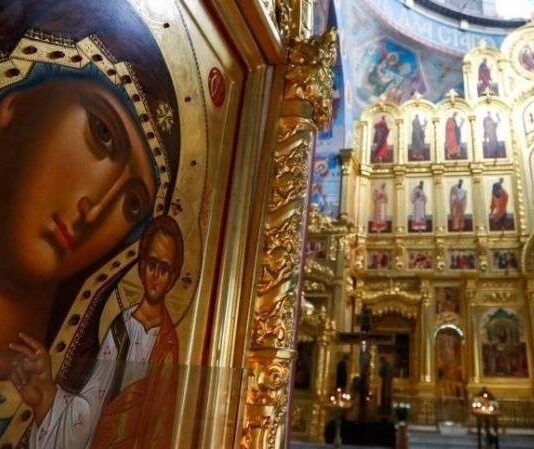 Празднование Казанской иконы Божией Матери: традиции, молитвы и запреты