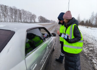 Руководители органов власти, медики и волонтеры участвуют в рейдах с Госавтоинспекцией на тюменских федеральных трассах
