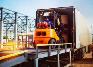 Сборные грузоперевозки: преимущества, особенности и советы по подбору транспорта