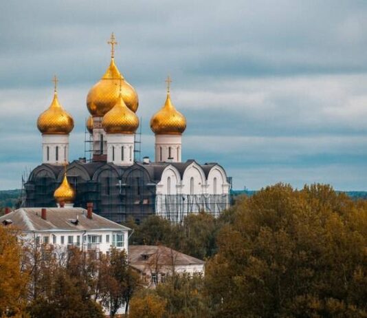 Святые Феофан Милостивый и Кириак: запреты, дела и приметы в день их памяти 12 октября