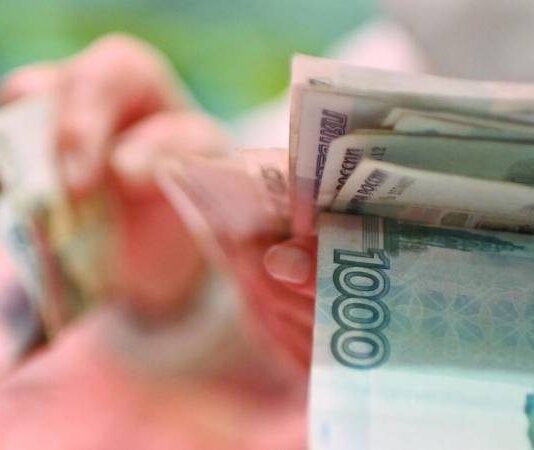 В России с 1 января 2024 года резко увеличится МРОТ: кого ждет большая прибавка к зарплате