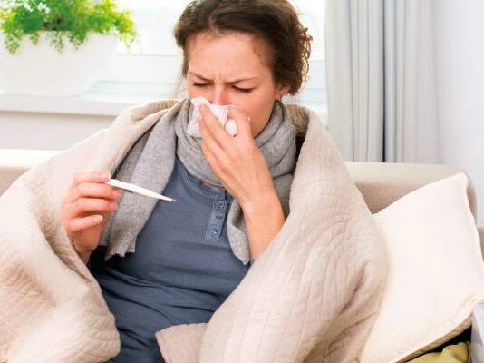 Зимняя тридемия: как защититься от респираторных инфекций в холодное время года