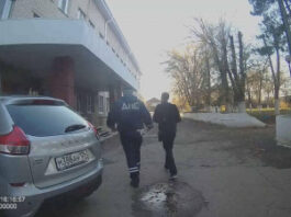 Автоинспекторы Ставрополья помогли доставить водителя с проблемами здоровья в больницу