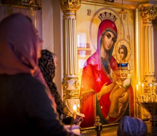 Душевные поздравления в честь Дня Казанской иконы Божией Матери 4 ноября