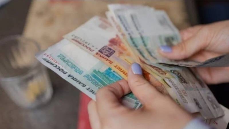 
На сколько вырастут в 2024 году пенсии, МРОТ, соцвыплаты и материнский капитал                